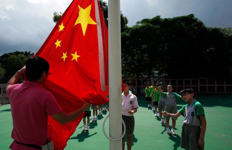 云南：深化重点领域改革 扩大高水平对外开放