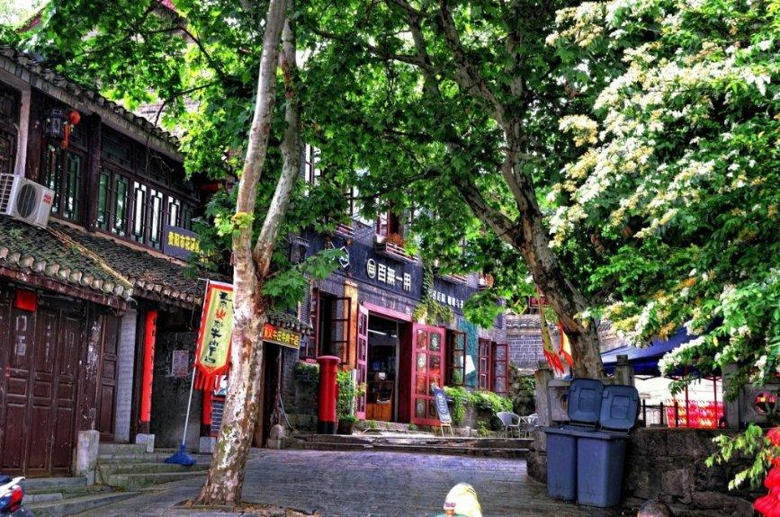男生复读两年有必要吗？游戏画面